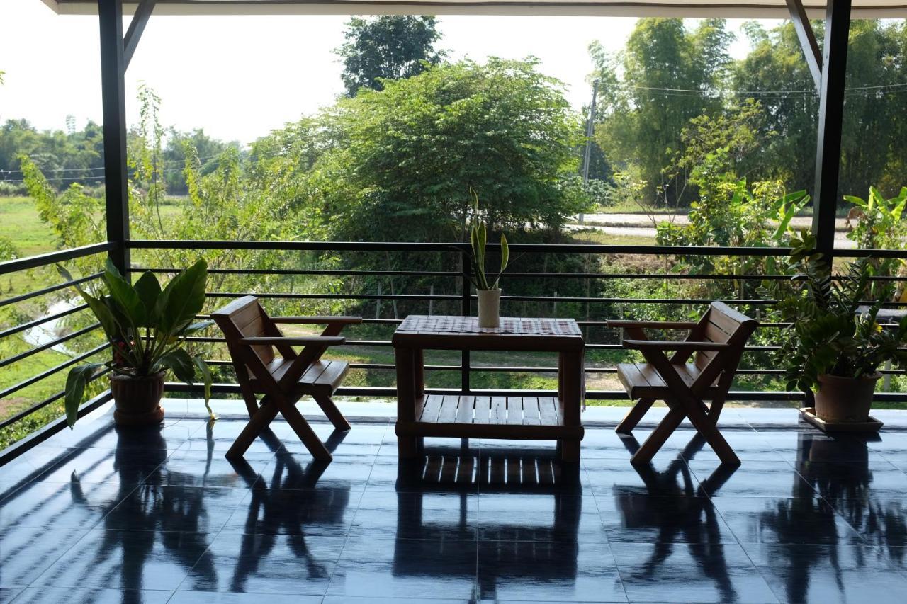 Rai Boonsom Apartment Phrao Bagian luar foto