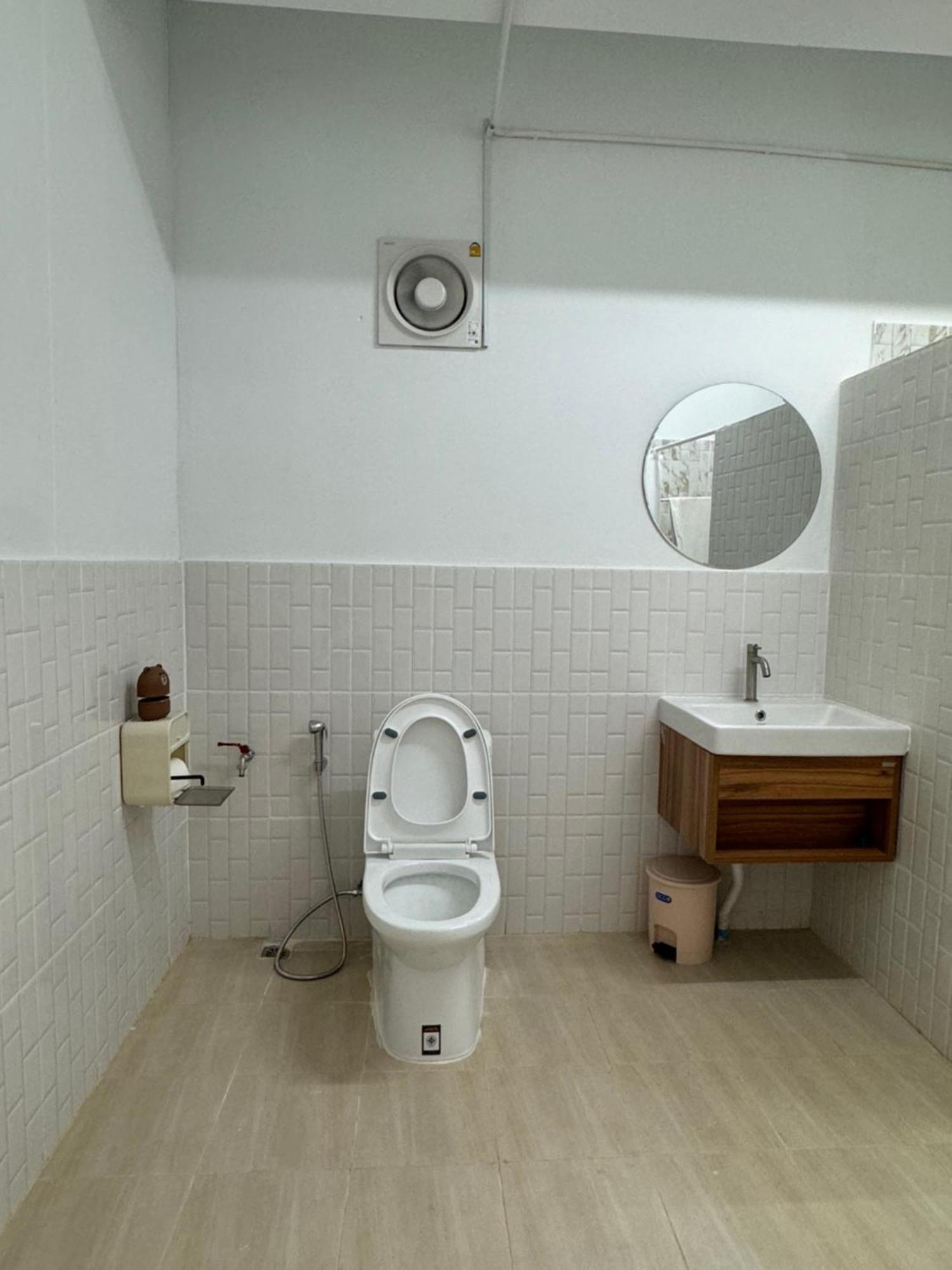 Rai Boonsom Apartment Phrao Bagian luar foto