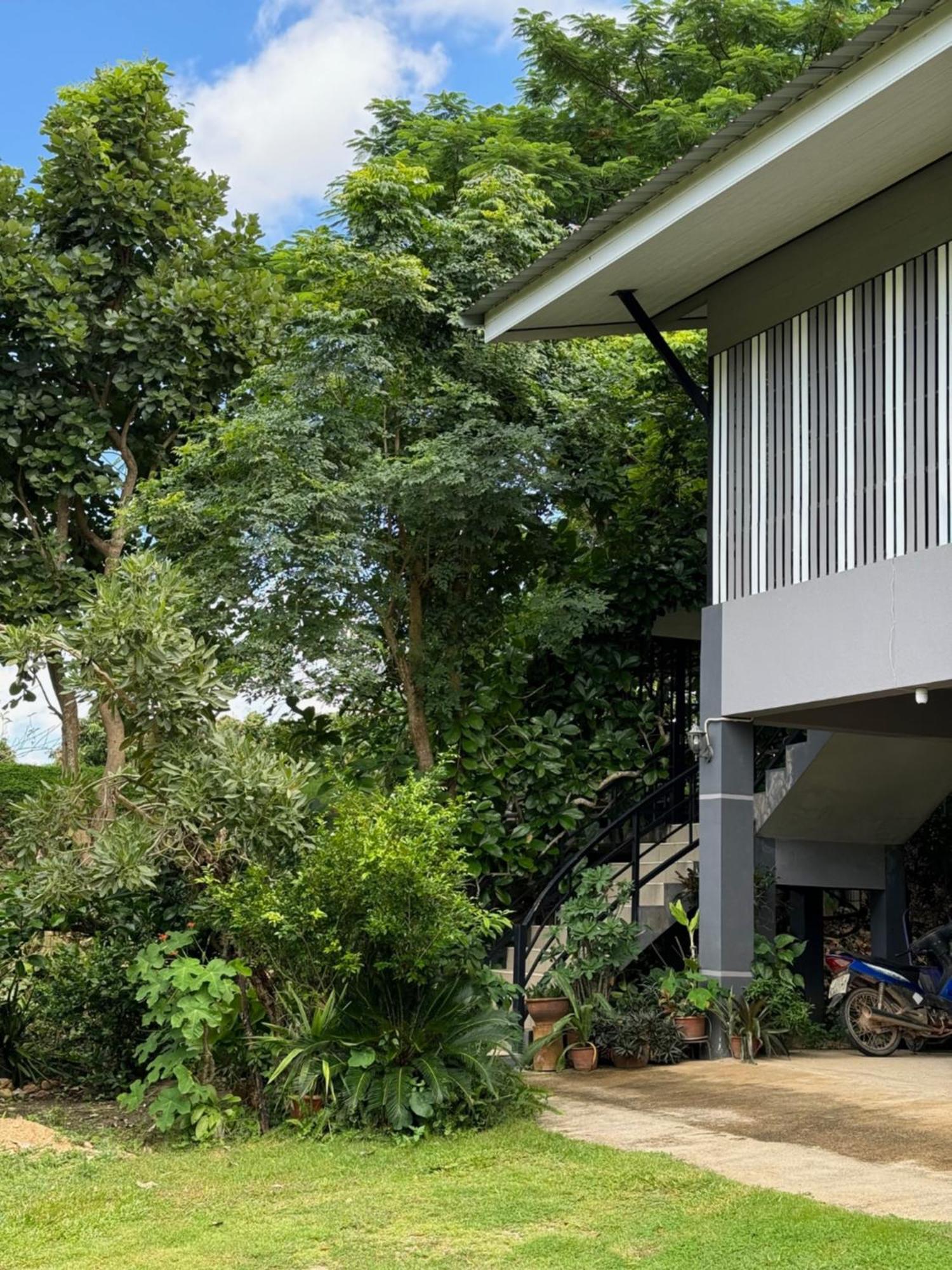 Rai Boonsom Apartment Phrao Bagian luar foto