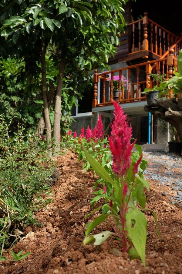 Rai Boonsom Apartment Phrao Bagian luar foto